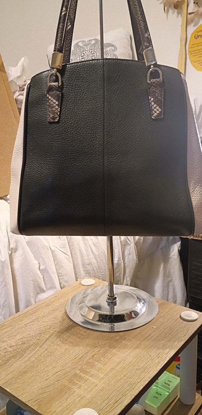 Coach Manetta Handbag - Picture 5 of 12